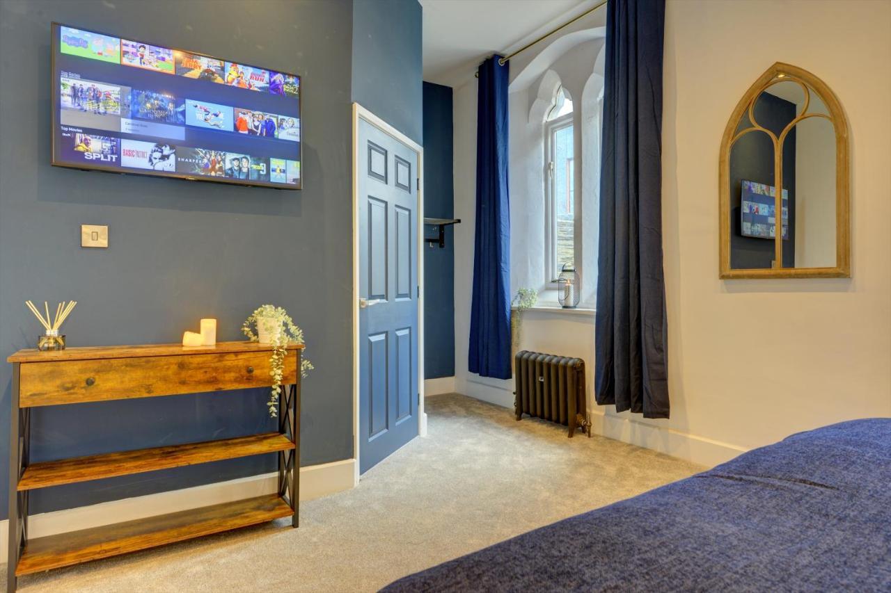 The Old Vicarage - Secure Parking, Fast Wifi, Garden Villa Leeds  Luaran gambar