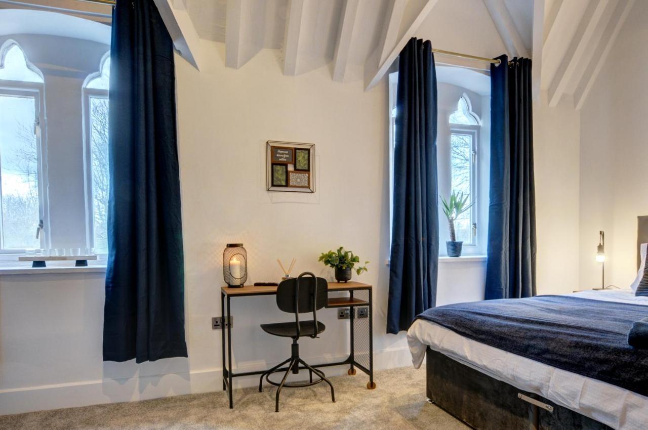 The Old Vicarage - Secure Parking, Fast Wifi, Garden Villa Leeds  Luaran gambar