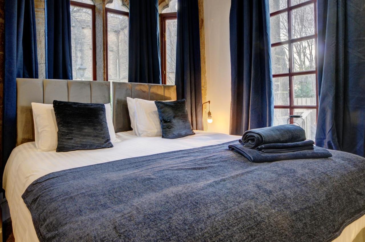 The Old Vicarage - Secure Parking, Fast Wifi, Garden Villa Leeds  Luaran gambar