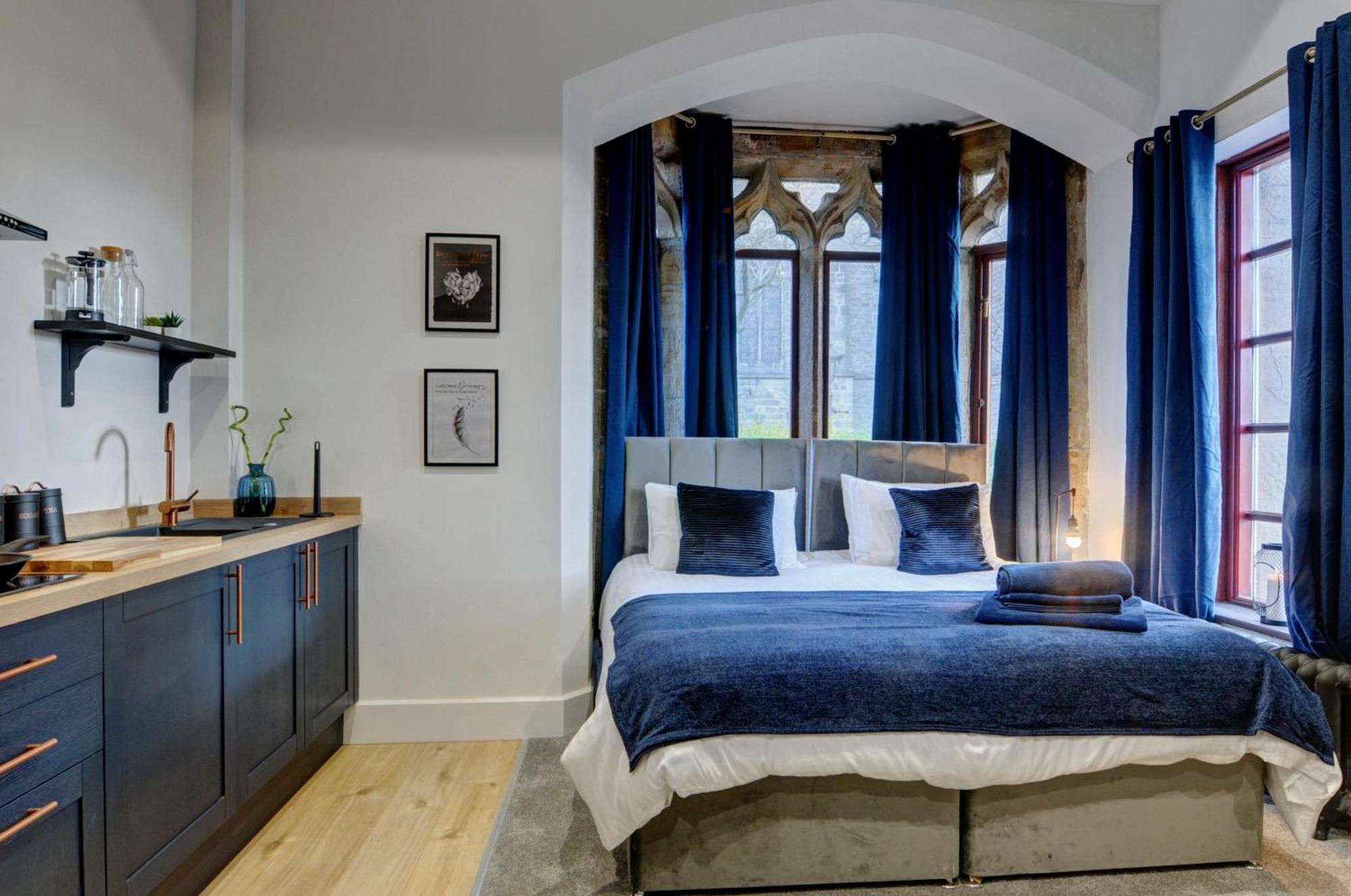 The Old Vicarage - Secure Parking, Fast Wifi, Garden Villa Leeds  Luaran gambar